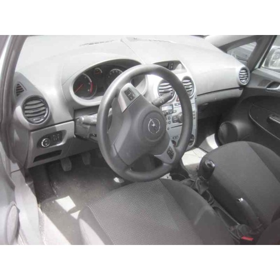 opel corsa d del año 2012