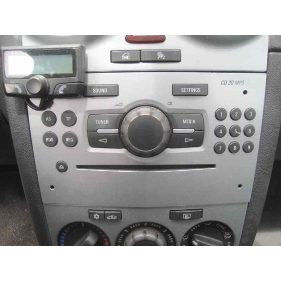 opel corsa d del año 2012