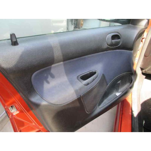 peugeot 206 berlina del año 1999