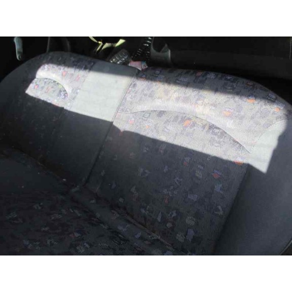 peugeot 206 berlina del año 1999