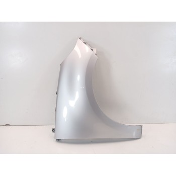 ALETA DELANTERA DERECHA 