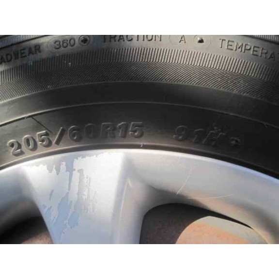 kia carens del año 2004