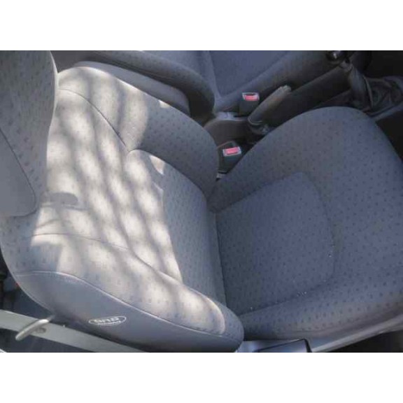 kia carens del año 2004