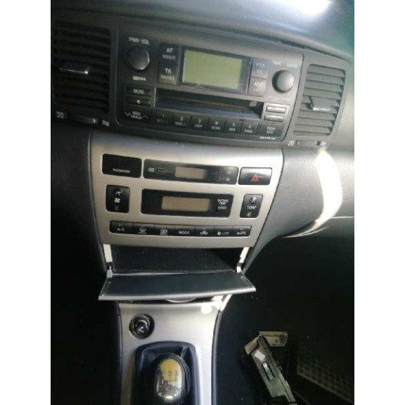 toyota corolla (e12) del año 2005