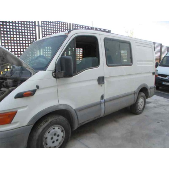 iveco daily caja cerrada (1999 =>) del año 2002