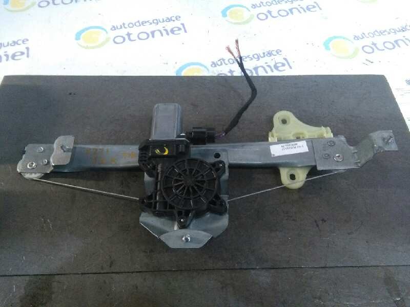 Recambio de elevalunas trasero derecho para renault captur luxe referencia OEM IAM   2 PIN