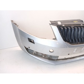 Recambio de paragolpes delantero para skoda octavia iii (5e3, nl3, nr3) 1.6 tdi referencia OEM IAM 5E0807221  