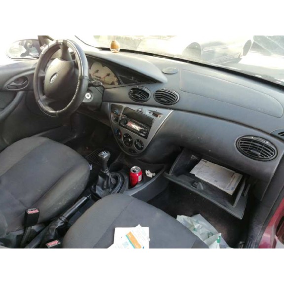 ford focus berlina (cak) del año 2003
