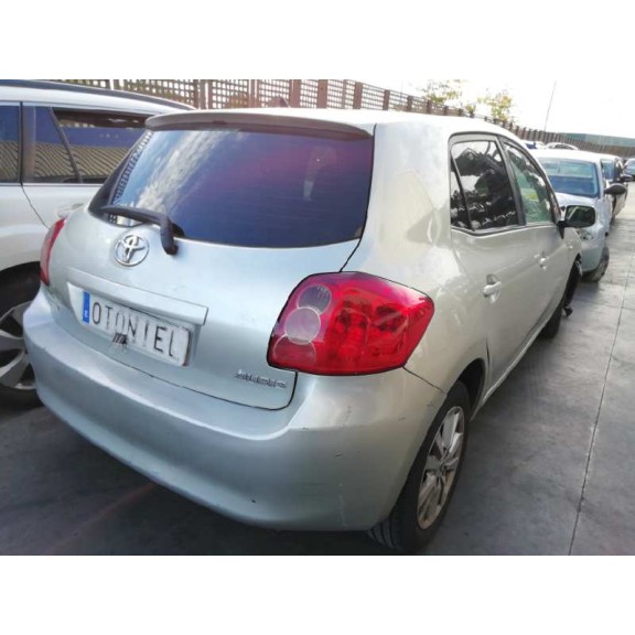 toyota auris del año 2007