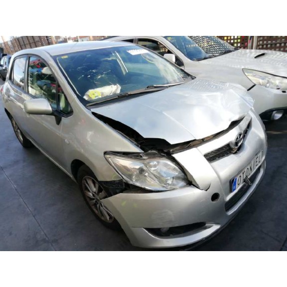 toyota auris del año 2007