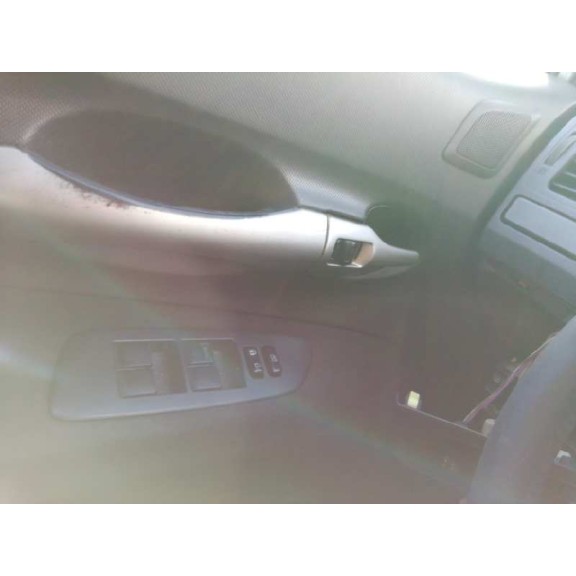 toyota auris del año 2007