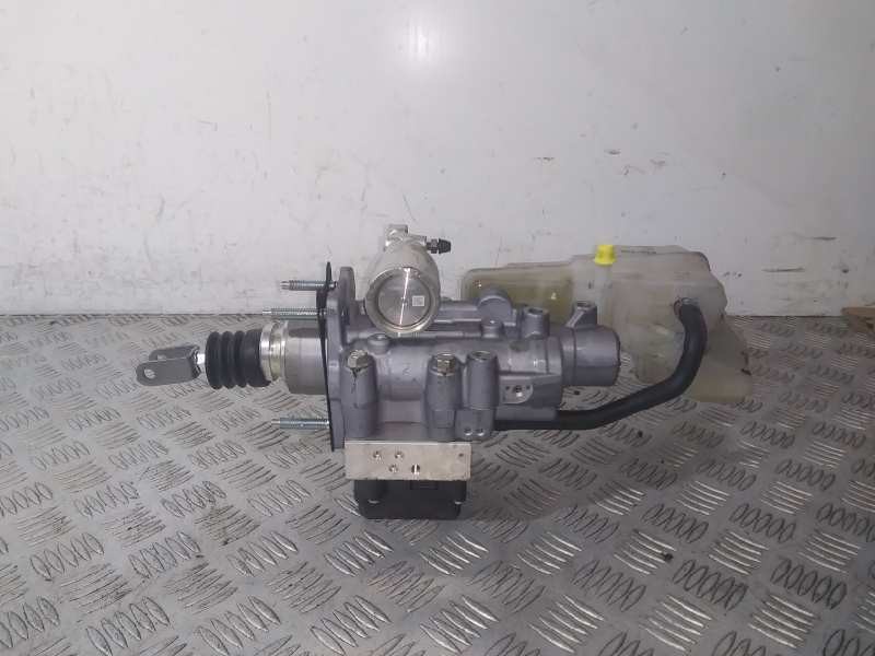 Recambio de bomba freno para toyota corolla (e21) hybrid active referencia OEM IAM 4721012310  