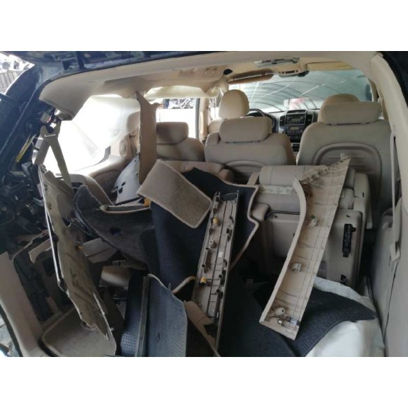 kia carnival del año 2010