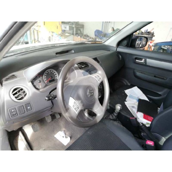 suzuki swift berlina (mz) del año 2006