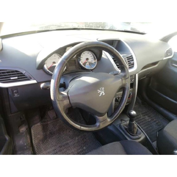 peugeot 207 del año 2007