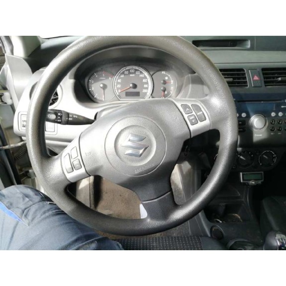 suzuki swift berlina (mz) del año 2006