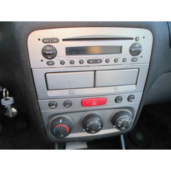 alfa romeo 147 (190) del año 2003