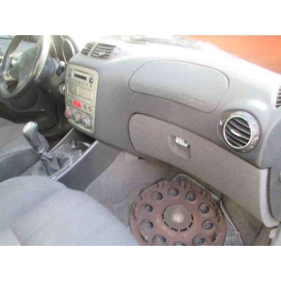 alfa romeo 147 (190) del año 2003