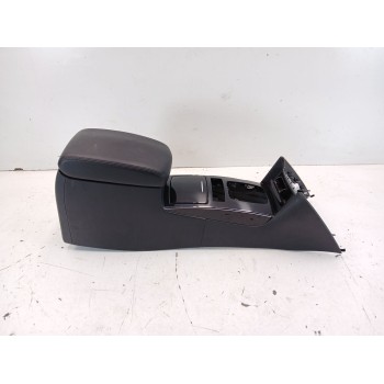 Recambio de apoyabrazos central para infiniti qx70 3.7 awd referencia OEM IAM P13608B11000  