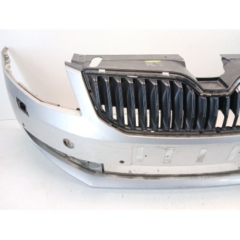 Recambio de paragolpes delantero para skoda octavia iii (5e3, nl3, nr3) 1.6 tdi referencia OEM IAM 5E0807221  