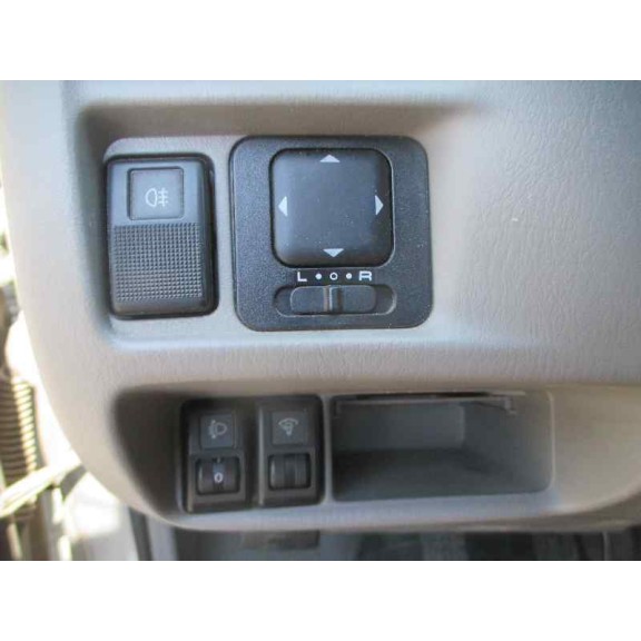 mazda demio (dw) del año 2001