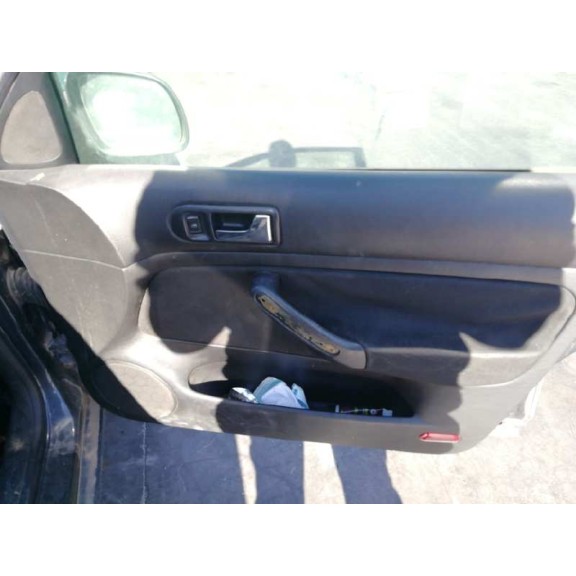 volkswagen golf iv berlina (1j1) del año 2002