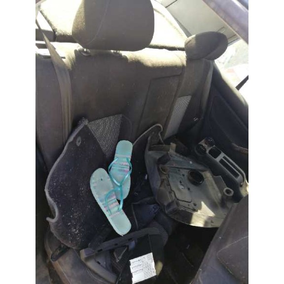 volkswagen golf iv berlina (1j1) del año 2002