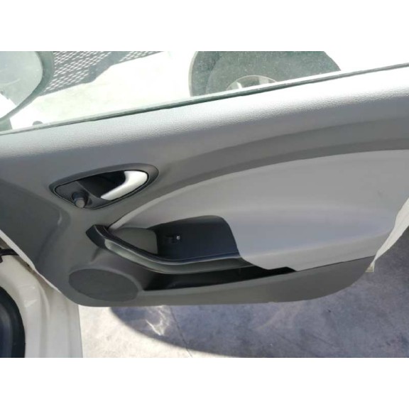 seat ibiza (6j5) del año 2010