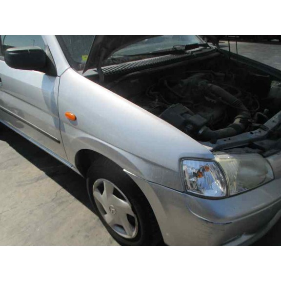 mazda demio (dw) del año 2001