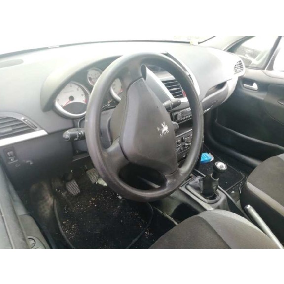 peugeot 207 del año 2008