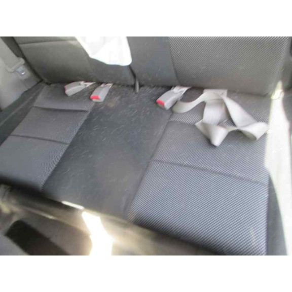 mazda demio (dw) del año 2002