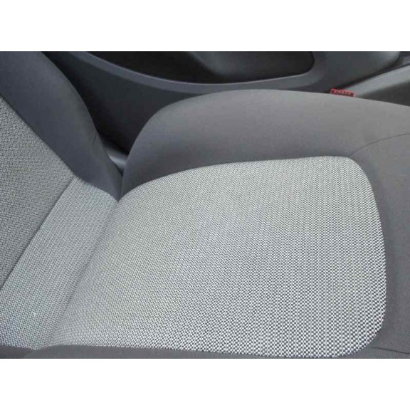 seat ibiza sc (6j1) del año 2010