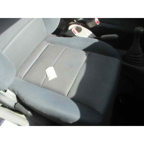 mazda demio (dw) del año 2002