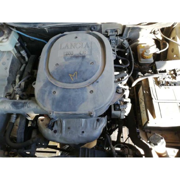 lancia lancia y del año 2003