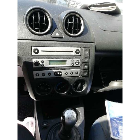 ford fiesta (cbk) del año 2005