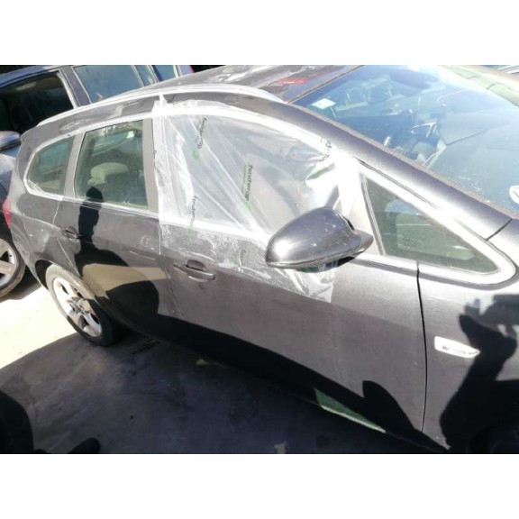 opel astra j sports tourer del año 2009