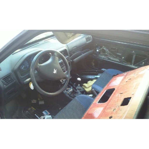 peugeot 106 (s2) del año 2001