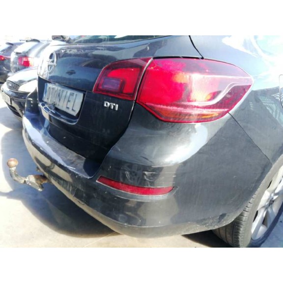 opel astra j sports tourer del año 2009