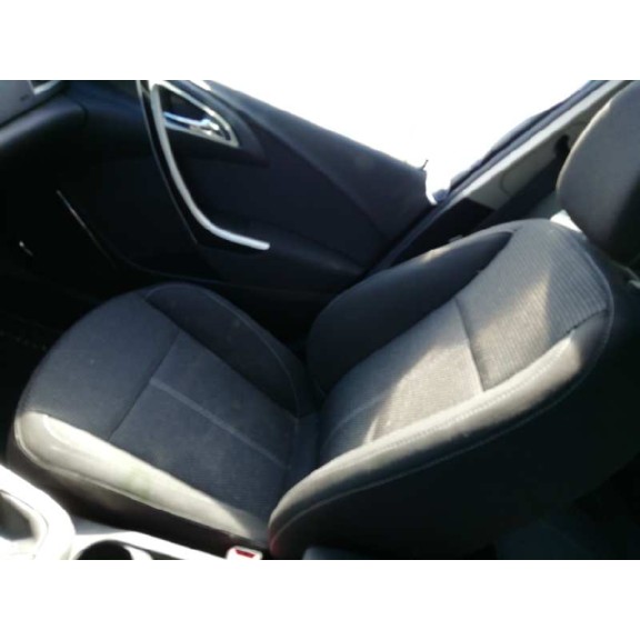 opel astra j sports tourer del año 2009