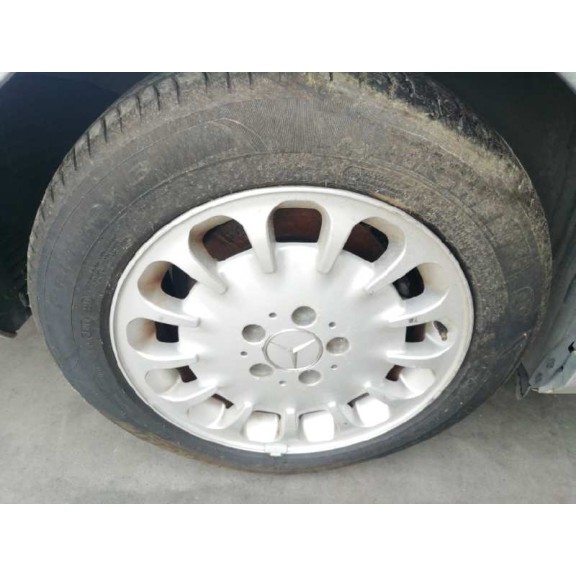 mercedes-benz clase e (w211) berlina del año 2005