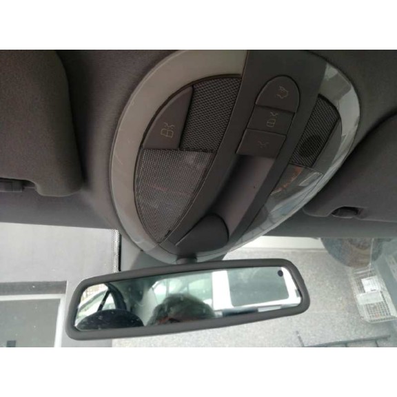 mercedes-benz clase e (w211) berlina del año 2005