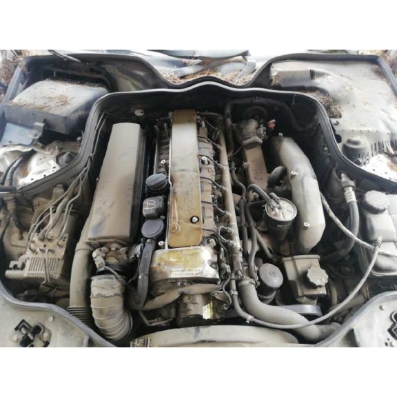 mercedes-benz clase e (w211) berlina del año 2005