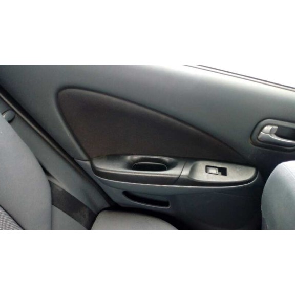 nissan almera (n16/e) del año 2004