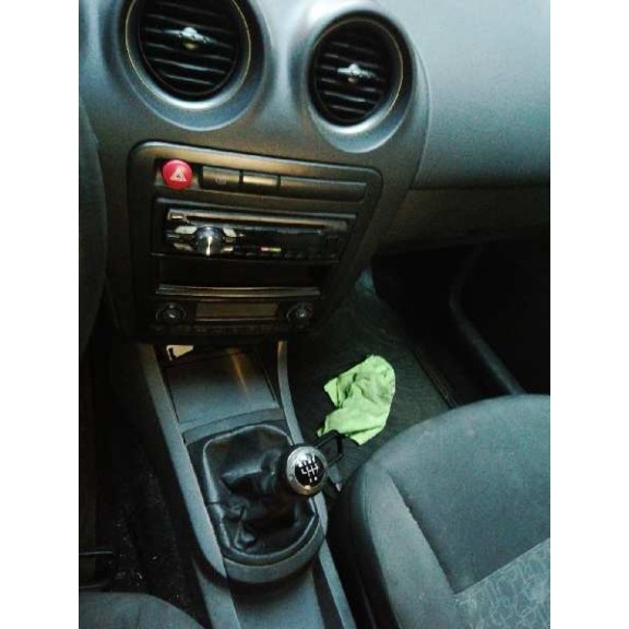 seat ibiza (6l1) del año 2006