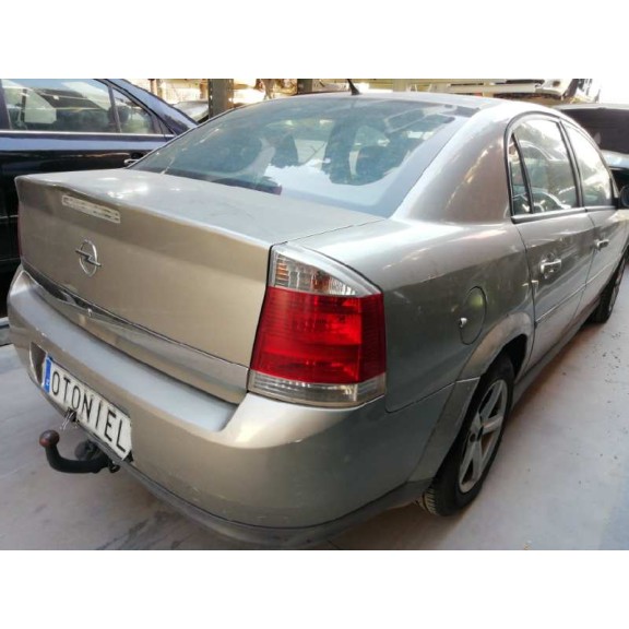 opel vectra c berlina del año 2003