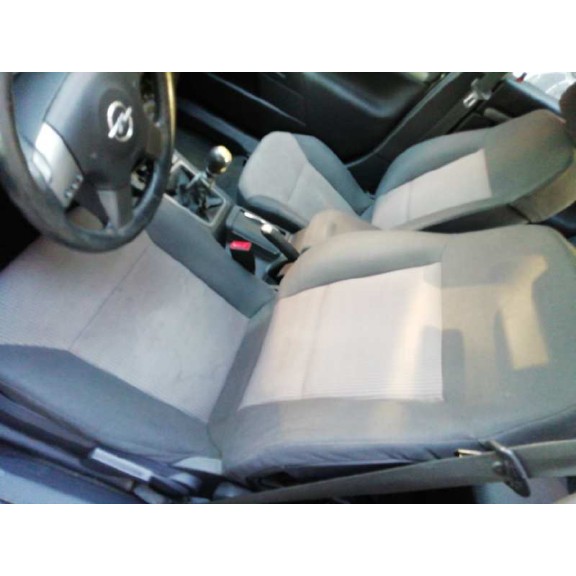 opel vectra c berlina del año 2003