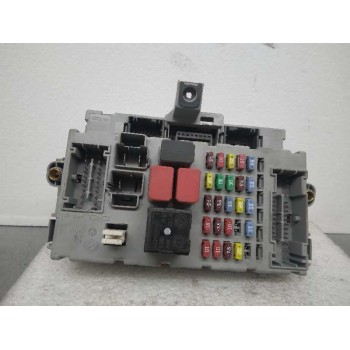 Recambio de caja reles / fusibles para fiat doblo (119) 1.9 jtd cat referencia OEM IAM 406626  