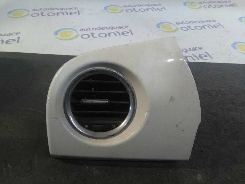 Recambio de aireador para fiat nuova 500 (150) blackjack referencia OEM IAM IZQUIERDO  