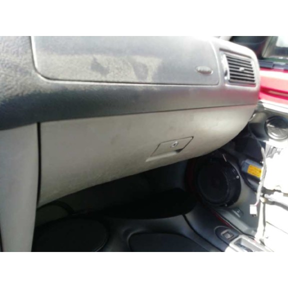 volkswagen golf iv berlina (1j1) del año 2002