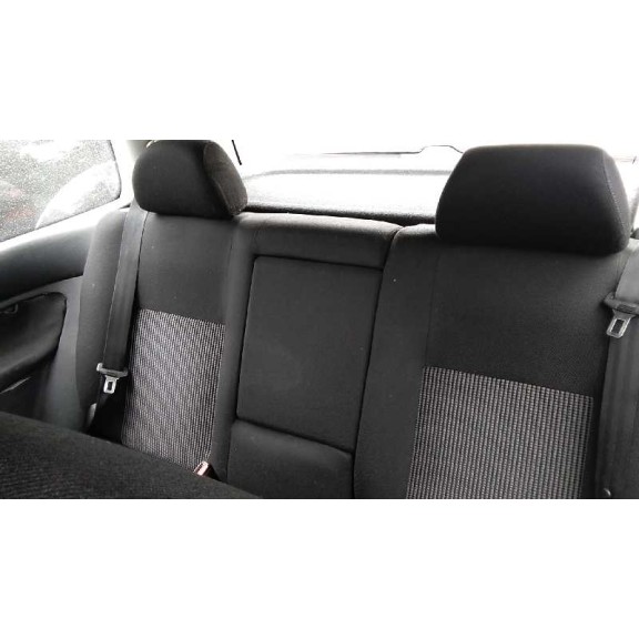 volkswagen golf iv berlina (1j1) del año 1999